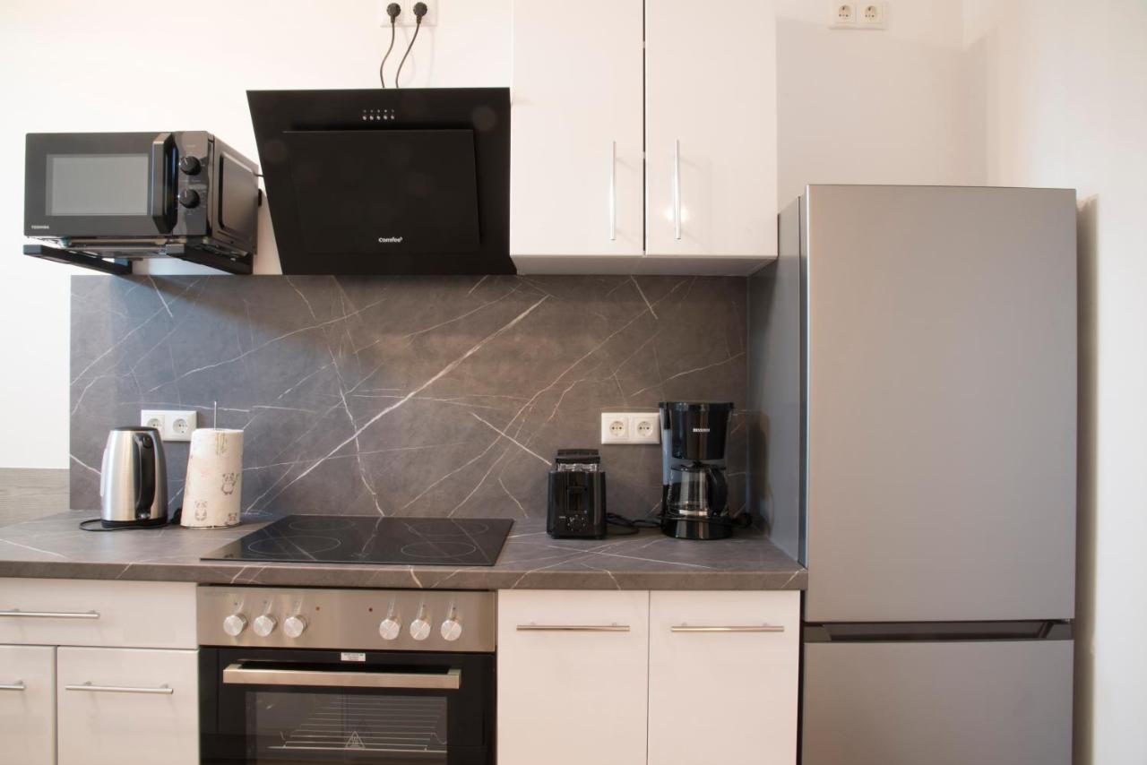 Schoene Ferienwohnung 78M2, 3 Schlafzimmer, 2 Baeder, Zentrumnah, 1Og 에르푸르트 외부 사진